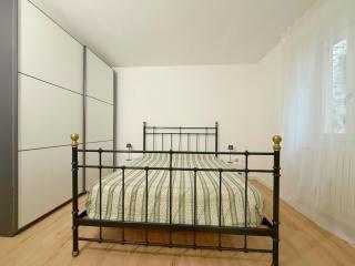 Lake Lovers House - 2