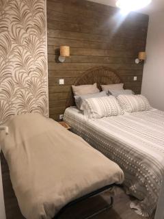 Bel appartement T2 refait à neuf avec piscine couverte de juin à fin septembre, près des stations de ski avec navette et draps et serviettes compris - Bielle - 1