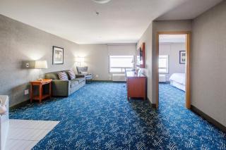 Four Points by Sheraton Saskatoon - Saskatoon - 1