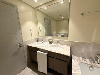 Upgraded brand new apartment Downtown - 3