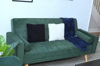 Tranquil Stays at 3 bedroom House in Dagenham - Dagenham - 2