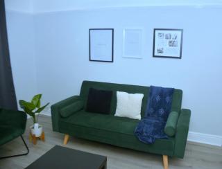 Tranquil Stays at 3 bedroom House in Dagenham - Dagenham - 9