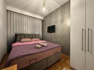 Large Apartment - Pristina - 4