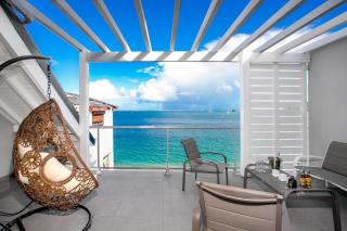 Sur la plage de Grand Case - Entièrement rénové - 2ch duplex - 6p - 5