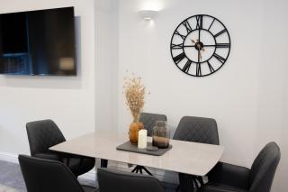 Lethbridge Villa 49 3-bedroom Apartment with Garden, Fibre WiFi, free parking, sleeps 6 - Southport - 7