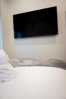 Lethbridge Villa 49 3-bedroom Apartment with Garden, Fibre WiFi, free parking, sleeps 6 - Southport - 2