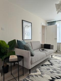 Stylish & spacious home in the Chilterns - 0