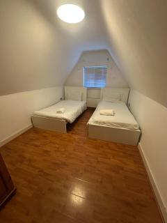 Contractor's Suite - Free Private Parking and 2 Bath - Southampton - 5