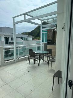 Apartamento de Alto Padrao - Casa de Praia - 0