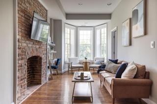 Luxury 3BR with Parking in Heart of DC - Steps to Metro - Washington - 0