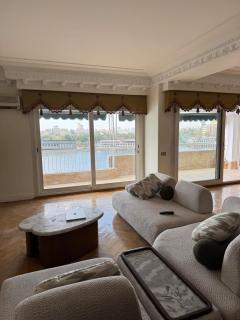 Prestigious Nilefront Residence, 5-Star Cairo Views - Il Cairo - 0