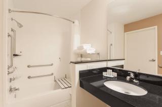 Fairfield Inn & Suites Victoria - Victoria - 5
