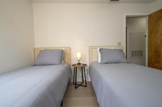 Family Apt very close to Disney - 8