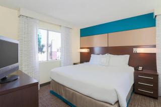 Residence Inn Bakersfield - Bakersfield - 1