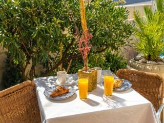 Apartments Villa Aura - Comfort Studio Apartment 8 with shared swimming pool - 7