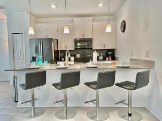 Luxury 5 Bedroom 4 bath private pool Home 240 - Kissimmee - 0