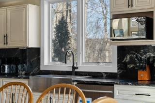 The Navillus House with Hot Tub, Slopeside, Ski On Ski Off, Air Conditioning - 1