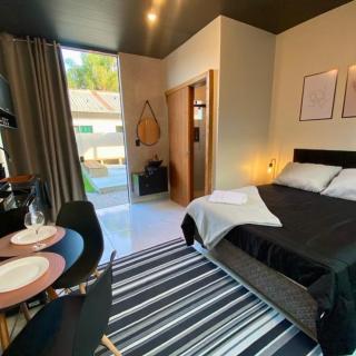 Loft4 com Jacuzzi para Casal - Lofts Mariscal - Bombinhas - 1