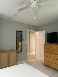 Sylmars Apartment Home - 4