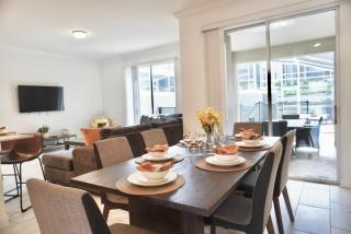 Stylish 4-Bed 3-Bath Townhome w Private Pool 357 - Kissimmee - 9