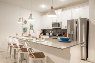 Stunning 4-Bedroom Family Getaway with Private Pool 297 - Kissimmee - 2