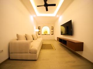 Near Beach Villa - 7