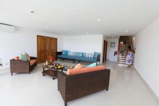 Chic 4BR Villa with Private Pool by Cliffhanger Villas - Misere - 8