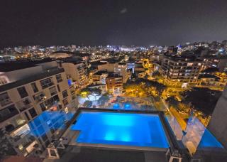 Penthouse Luxe private Jacuzzi King AC - Lima - 4