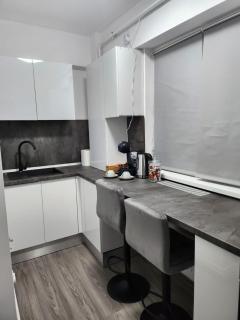 Garsoniera de lux cu balcon - Craiova - 4