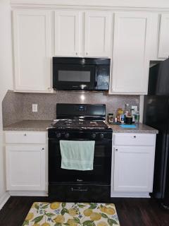 Tranquil Cozy Guest House with Kitchen Beautiful - Stafford - 8