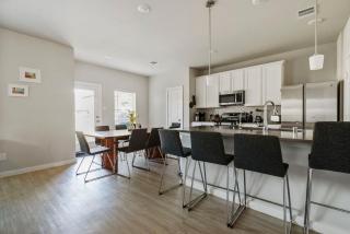 Beautiful spacious house with great location! - Conroe - 8
