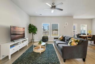 Beautiful spacious house with great location! - Conroe - 5