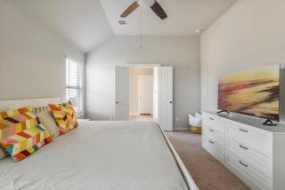 Beautiful spacious house with great location! - Conroe - 4
