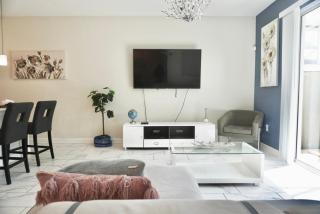 Spacious 4BR Townhome Private Pool & Resort Access 114 - Kissimmee - 6