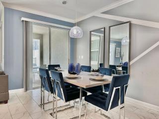 Luxury 4 Bedroom 3 bath pool Home 237 - Kissimmee - 8