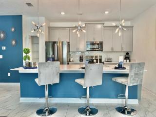 Luxury 4 Bedroom 3 bath pool Home 237 - Kissimmee - 6