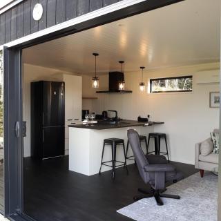 Onewhero Country Cabin - 2