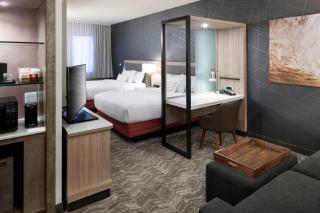 SpringHill Suites by Marriott Clearwater Beach - 1