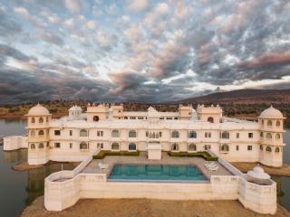 jüSTa Lake Nahargarh Palace, Chittorgarh - Pārsoli - 8