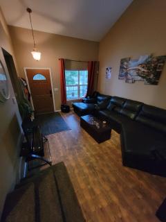 Queen Size Bdrrm, Shared Bthrm, 420 Frndl, mdpt - Highlands Ranch - 5