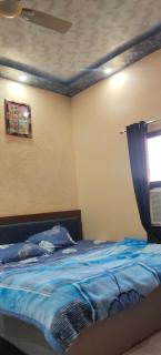 Radhya Home stay - - 9