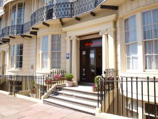 The Beach Hotel - Brighton & Hove - 0