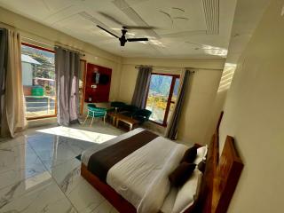 Himalayan Hill Top Resort - 1