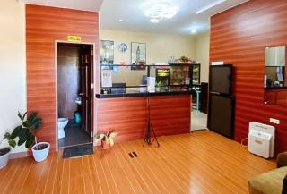 RedDoorz @ 4ks Pension House Bogo City Cebu - Banban - 5