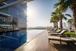 Modern 1 BR Golf Vita Damac Hills 1 - Dubai - 0