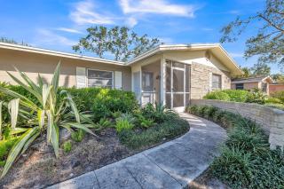 Beautiful Pool Home Near Siesta Key Beach home - Sarasota - 9
