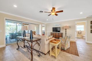 Beautiful Pool Home Near Siesta Key Beach home - Sarasota - 4