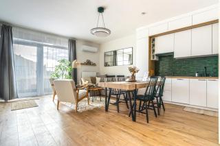 Buda Top Floor Apartment with Terrace & View Apartment - 8