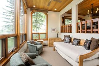 Lovely Snowmass View Townhome with Ski Access by The Woodrun V Townhouses - 7