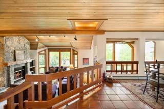 Lovely Snowmass View Townhome with Ski Access by The Woodrun V Townhouses - 1